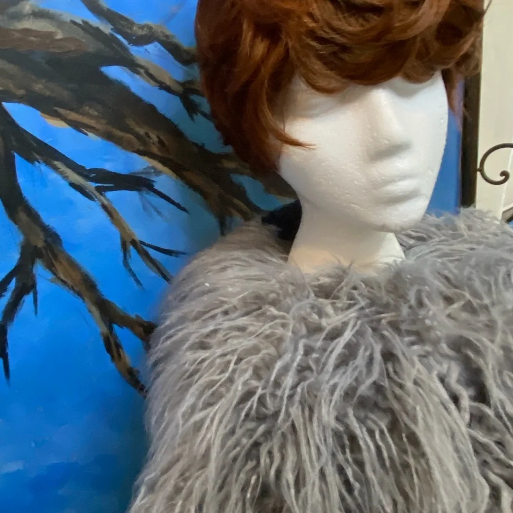 Wig - Picture 5 of 8